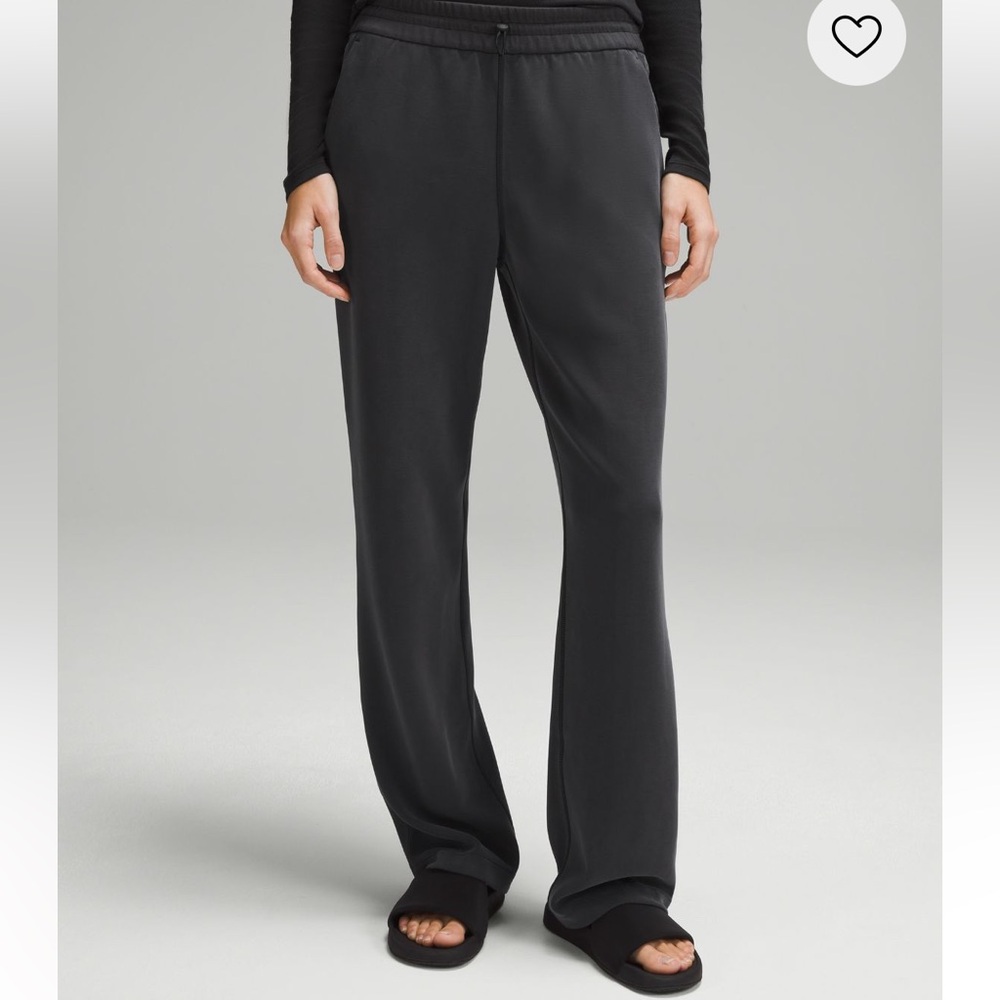NWT Softstreme HR Pant Regular - Black